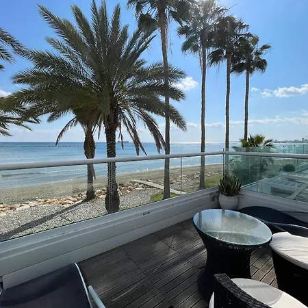 Nautica Luxe Beachfront Apartment