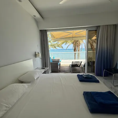 Lägenhet Nautica Luxe Beachfront Voroklini